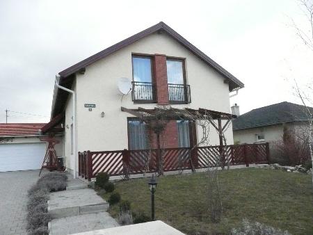 Pergola a növényeknek, árnyékolásként